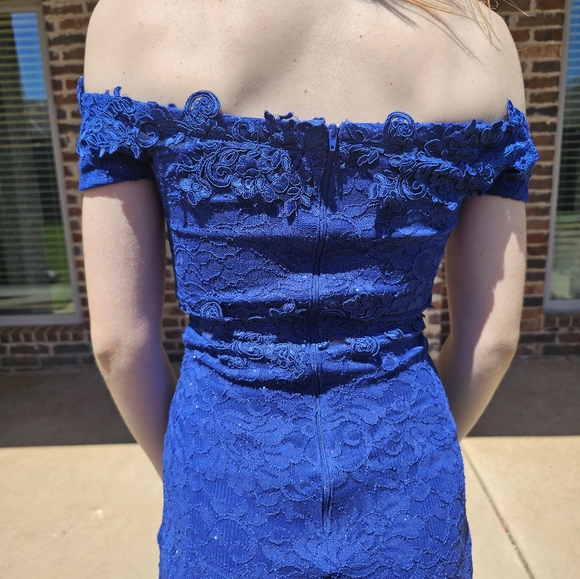 Sequin Hearts Blue Off-Shoulder Flutter Sleeve Gown - Picture 4 of 10